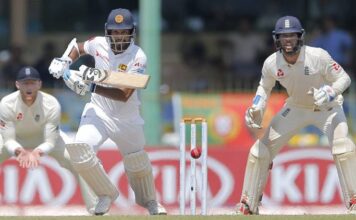 இக்கட்டான நிலையில் இங்கிலாந்துடனான டெஸ்ட்