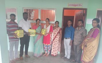 Carmelians Y2k family ஊடாக 36 மாணவர்களுக்கு கற்றல் உபகரணங்கள் வழங்கி வைப்பு.